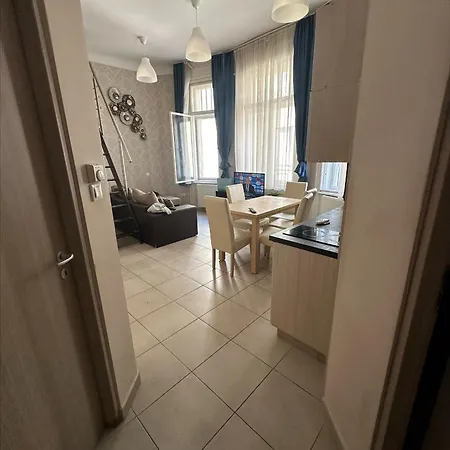 Citycenterhouse Homestay *